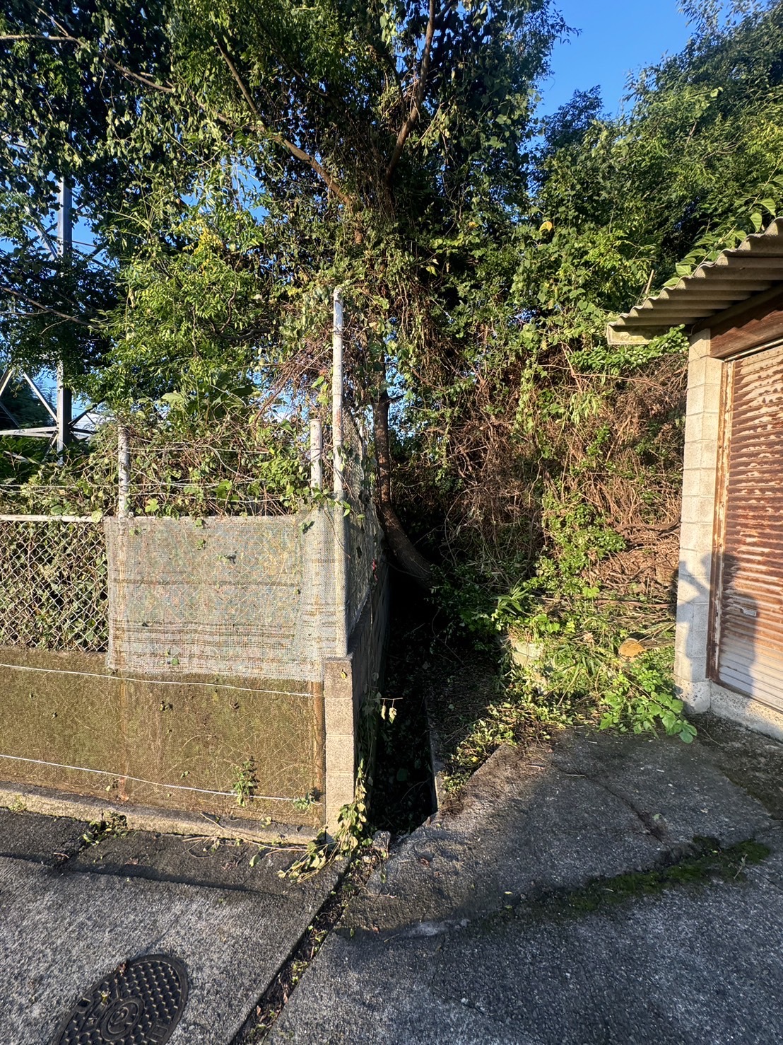 福山市神辺町川北 フェンス角部の整理（After）